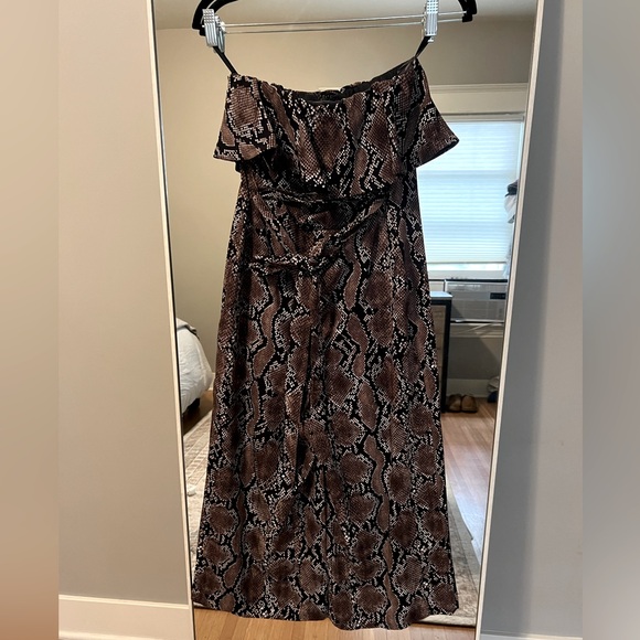 Babaton flutter jumpsuit - snakeskin - size 0 - Picture 5 of 5